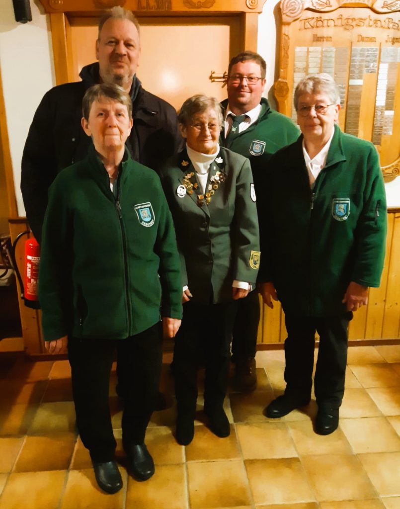 Das aktuelle Bild hat keinen Alternativtext. Der Dateiname ist: Vorstand-Schuetzen-Debstedt.jpg